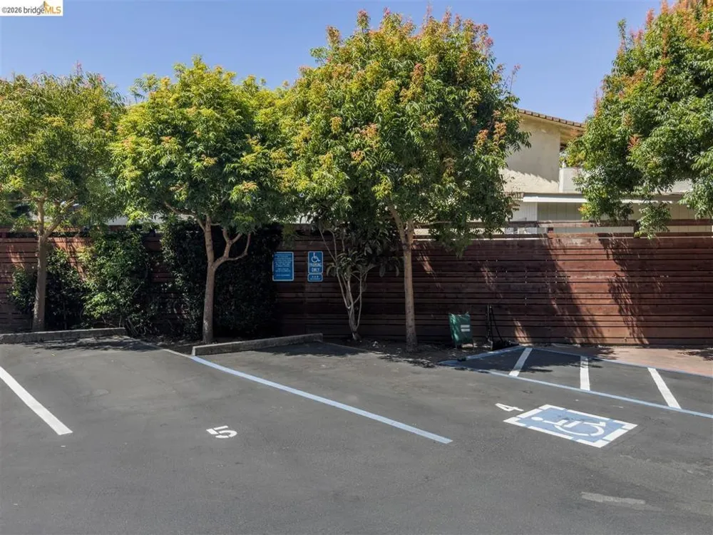 1406 San Pablo Ave #A Berkeley, CA 94702