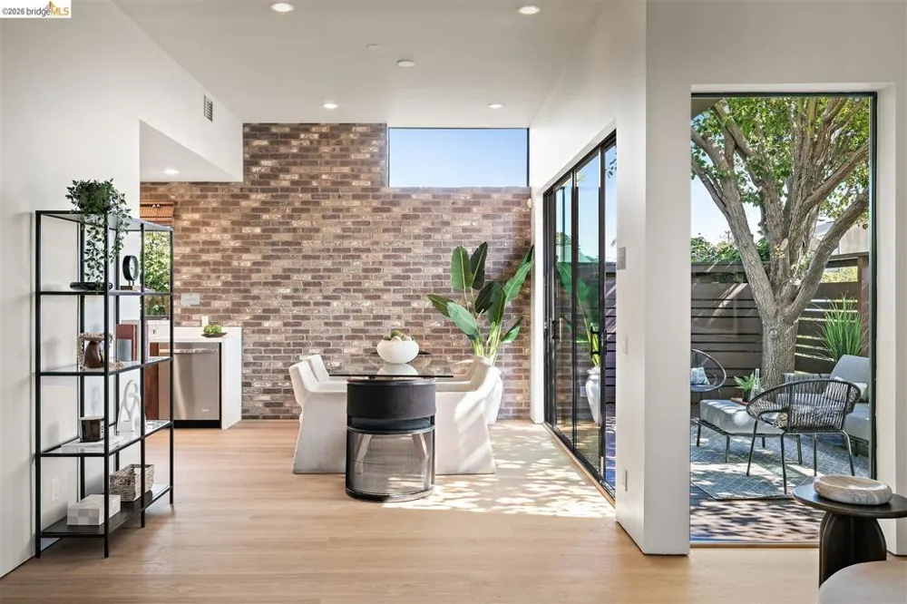 1406 San Pablo Ave #A Berkeley, CA 94702