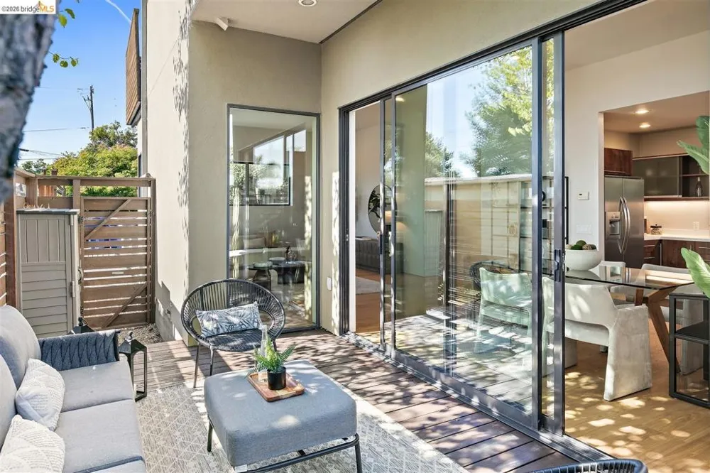 1406 San Pablo Ave #A Berkeley, CA 94702