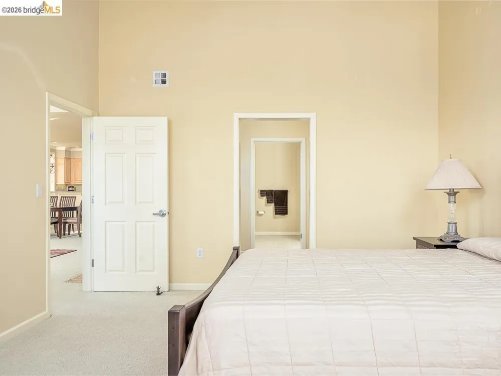1400 Pinnacle Ct #401 Richmond, CA 94801