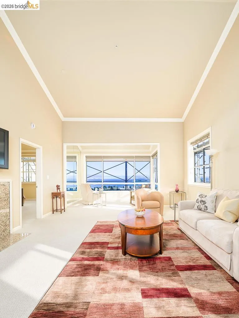 1400 Pinnacle Ct #401 Richmond, CA 94801