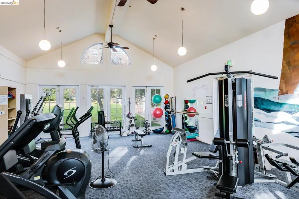 1400 Pinnacle Ct #401 Richmond, CA 94801