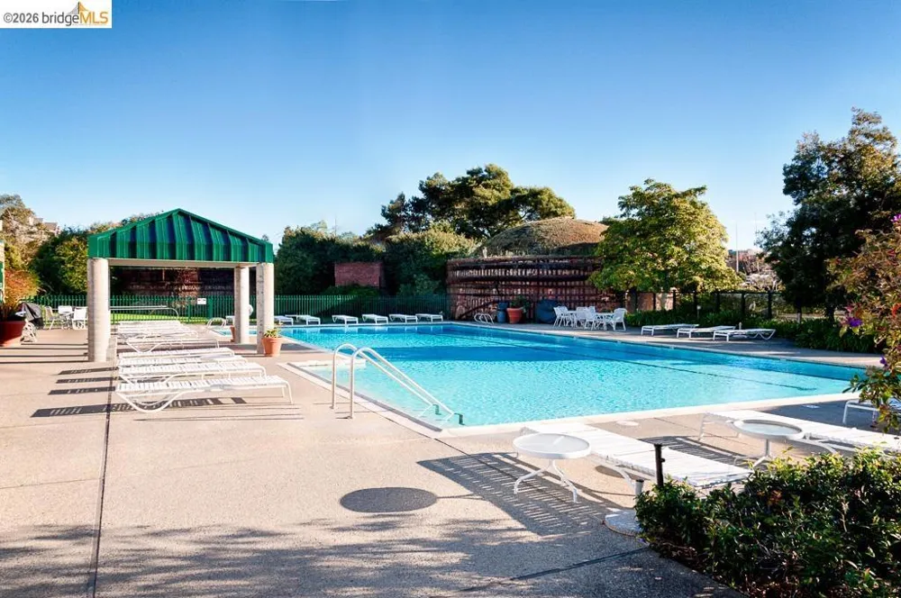 1400 Pinnacle Ct #401 Richmond, CA 94801