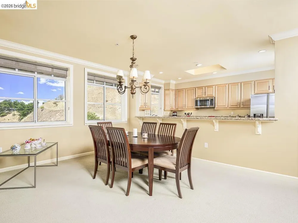 1400 Pinnacle Ct #401 Richmond, CA 94801