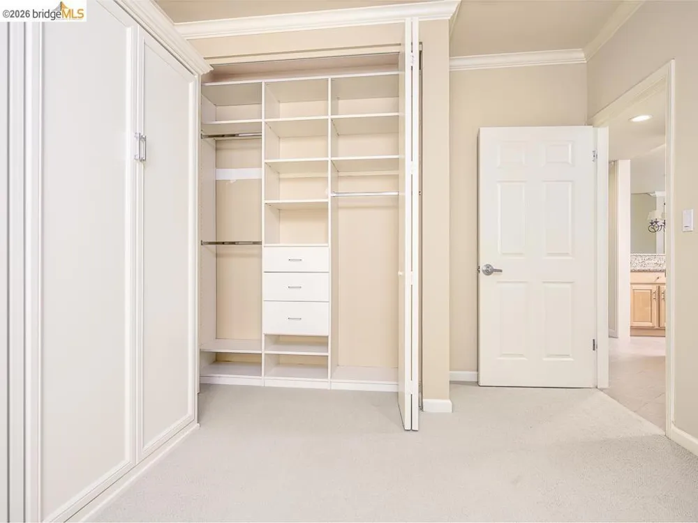 1400 Pinnacle Ct #401 Richmond, CA 94801