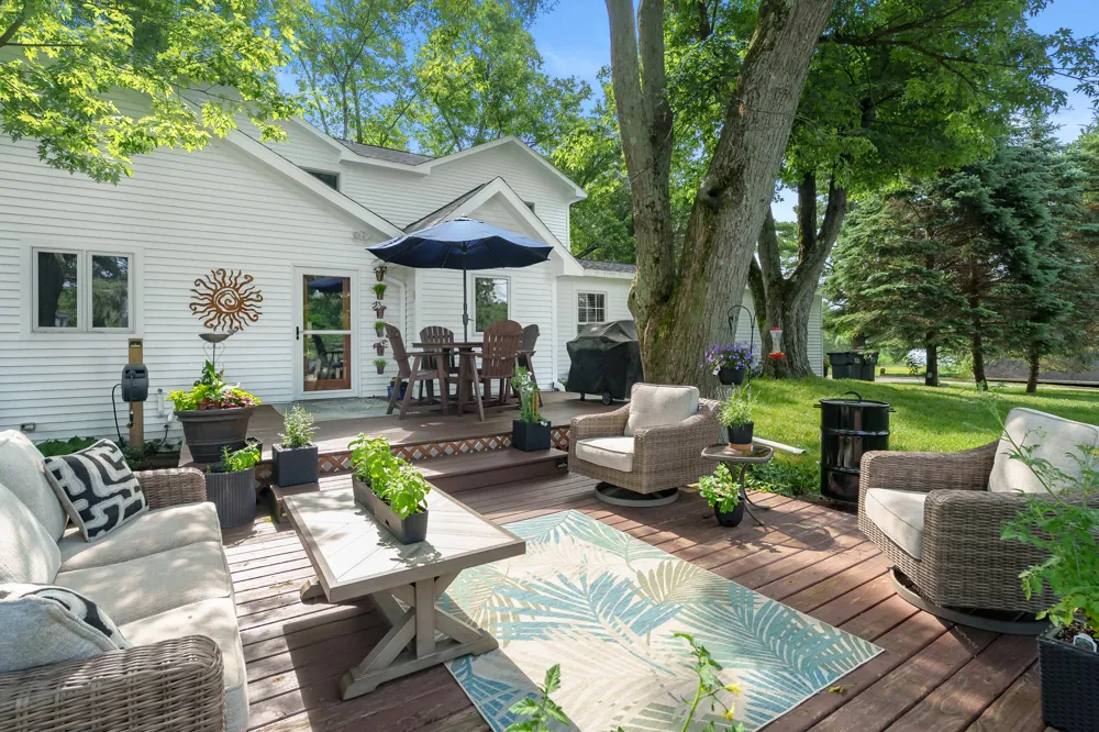 8650 S 2nd Street Mattawan, MI 49071