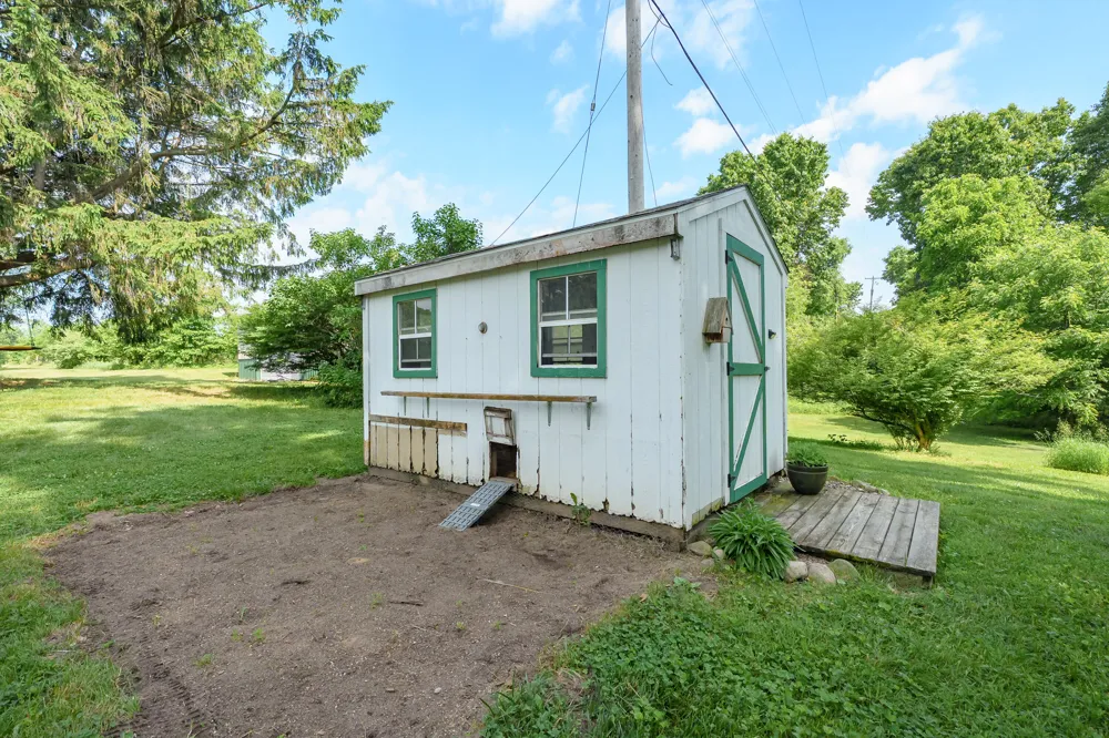 8650 S 2nd Street Mattawan, MI 49071
