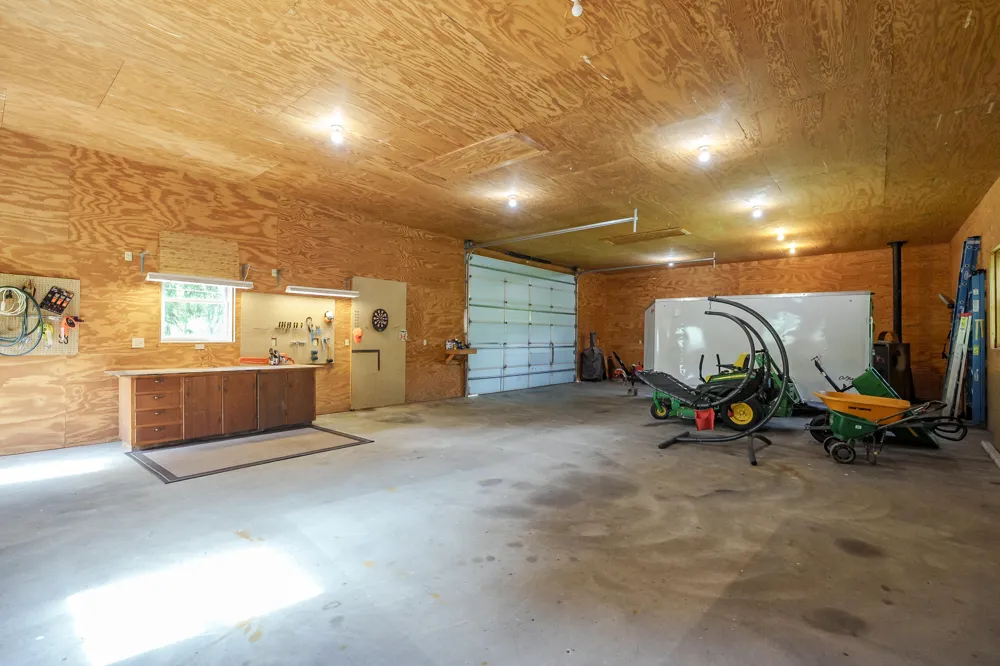 8650 S 2nd Street Mattawan, MI 49071