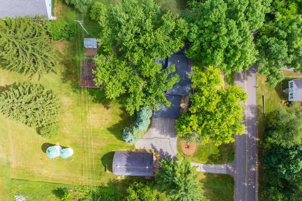 8650 S 2nd Street Mattawan, MI 49071