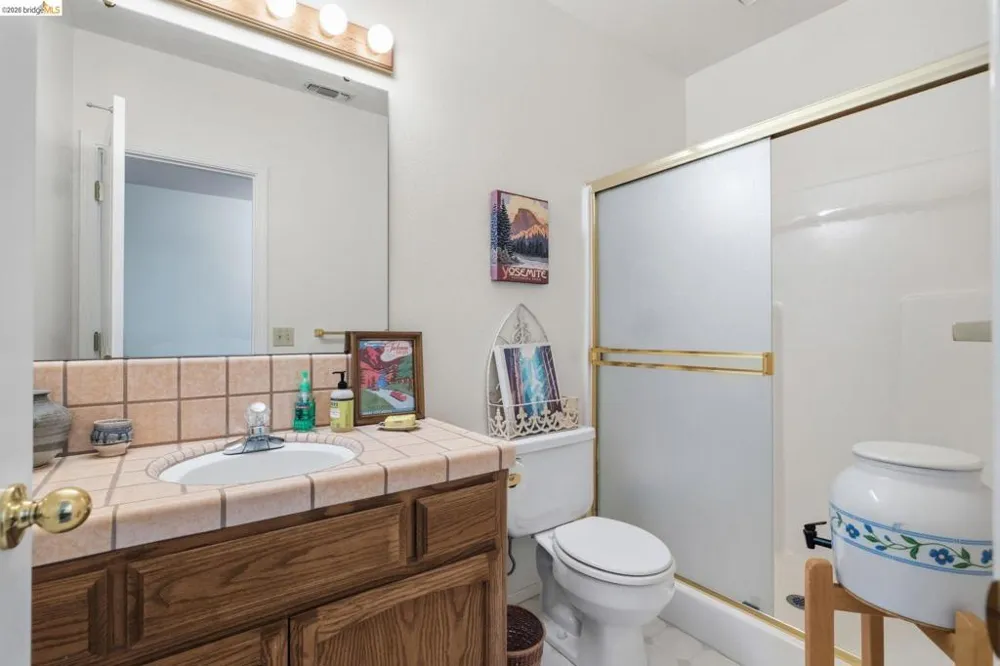 20812 Point View Dr. Groveland, CA 95321