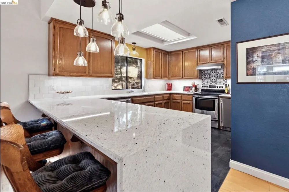 20812 Point View Dr. Groveland, CA 95321