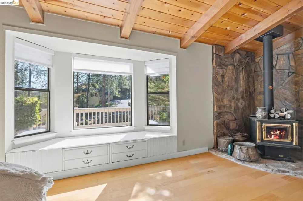 20812 Point View Dr. Groveland, CA 95321