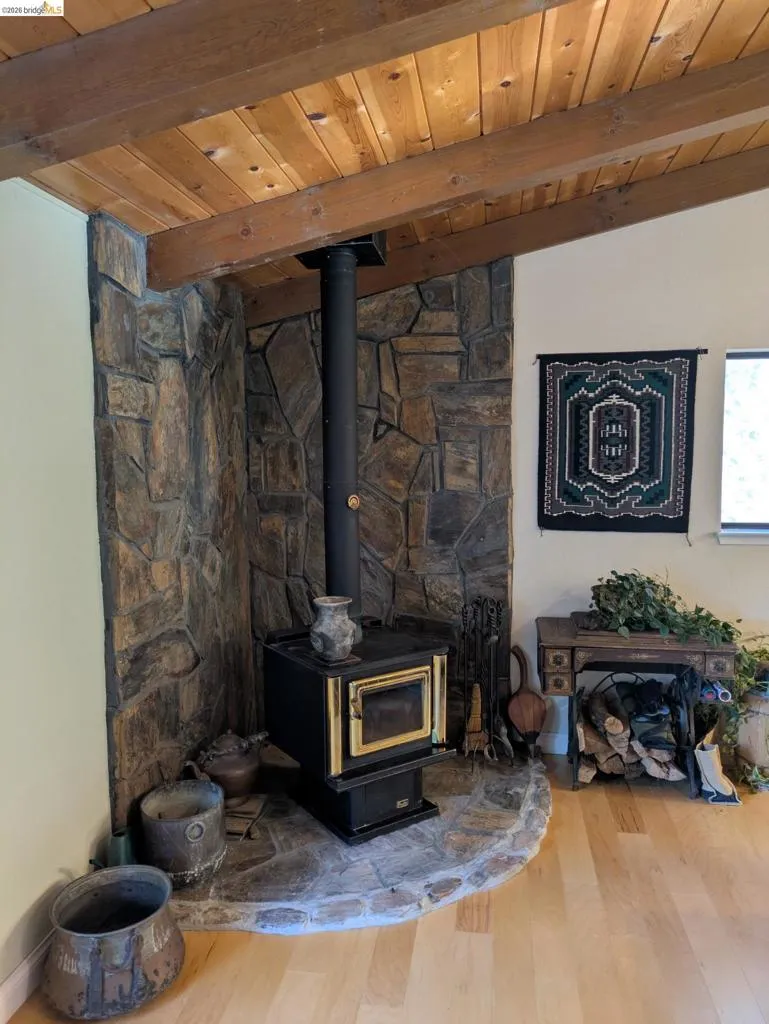 20812 Point View Dr. Groveland, CA 95321