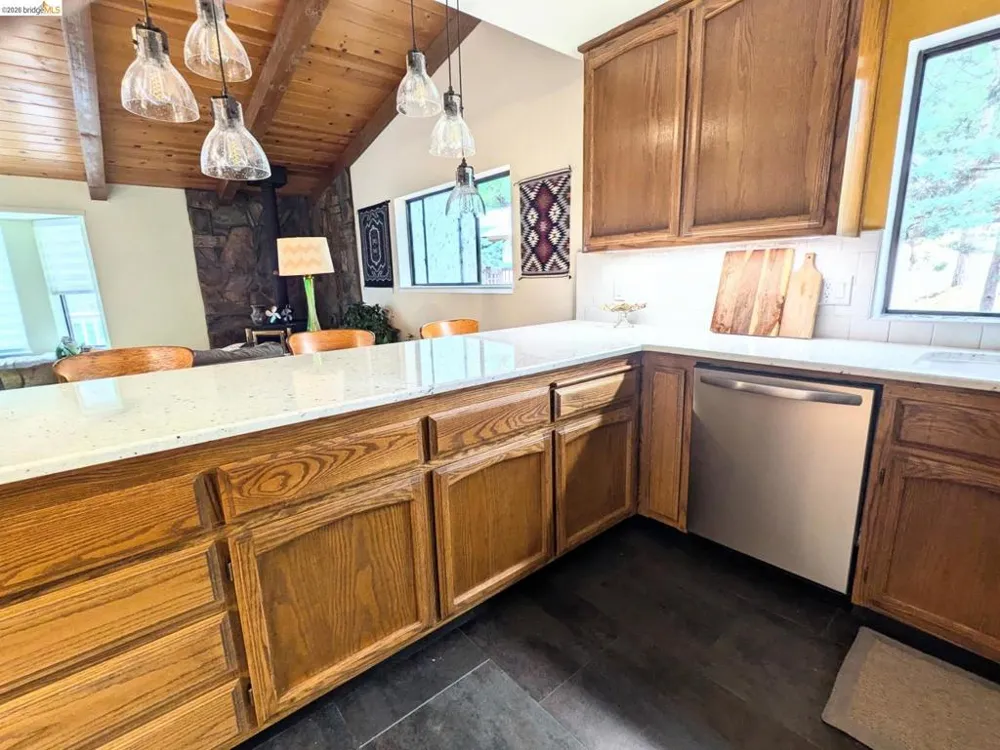 20812 Point View Dr. Groveland, CA 95321