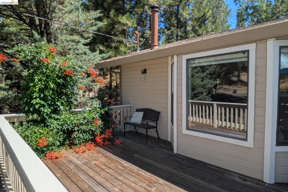 20812 Point View Dr. Groveland, CA 95321