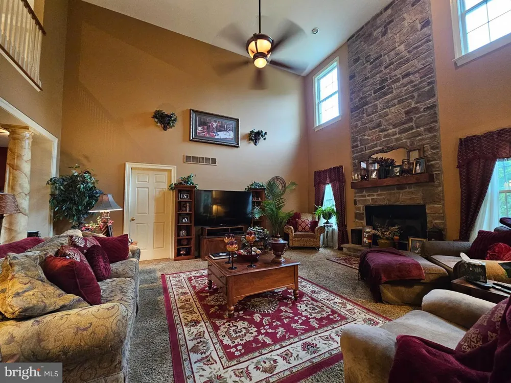 30 MELCHOR DRIVE Easton, PA 18042
