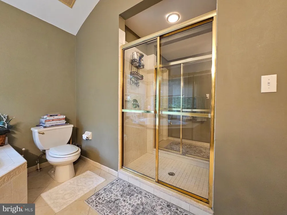30 MELCHOR DRIVE Easton, PA 18042