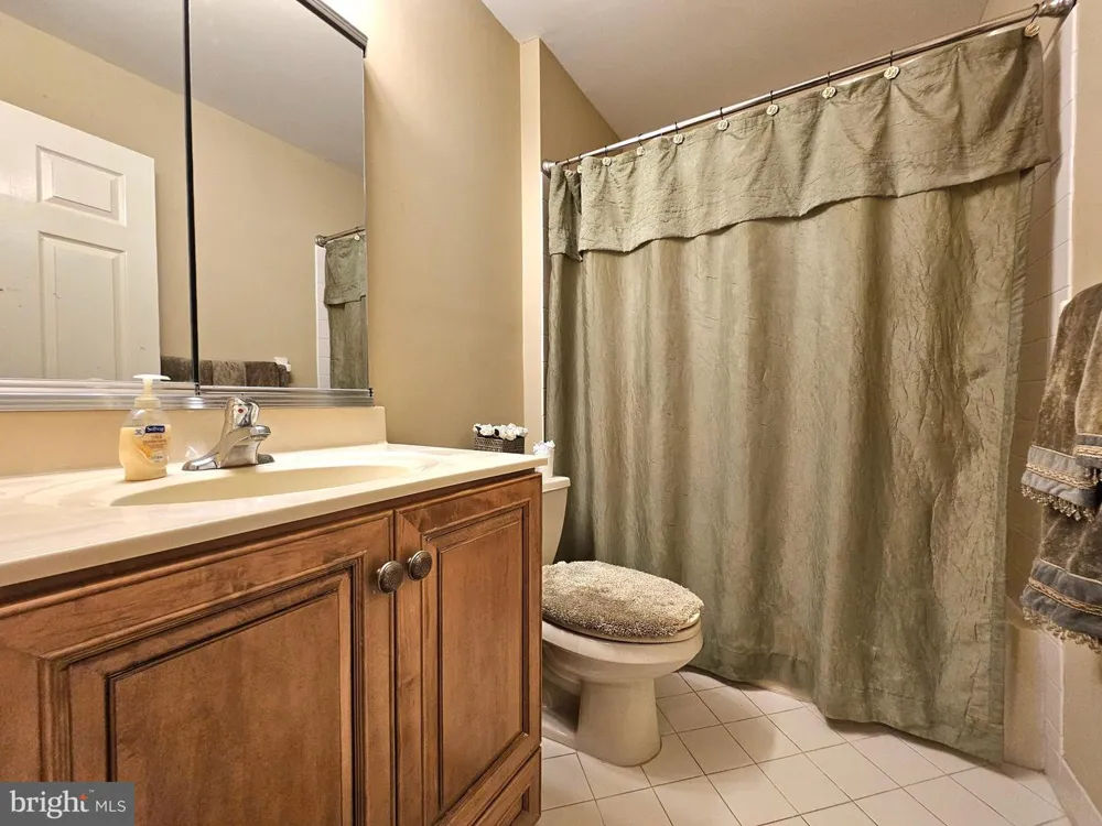 30 MELCHOR DRIVE Easton, PA 18042