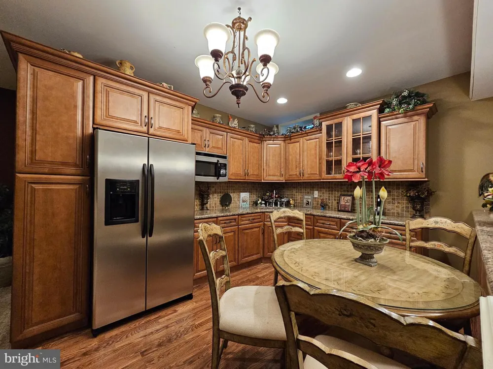 30 MELCHOR DRIVE Easton, PA 18042