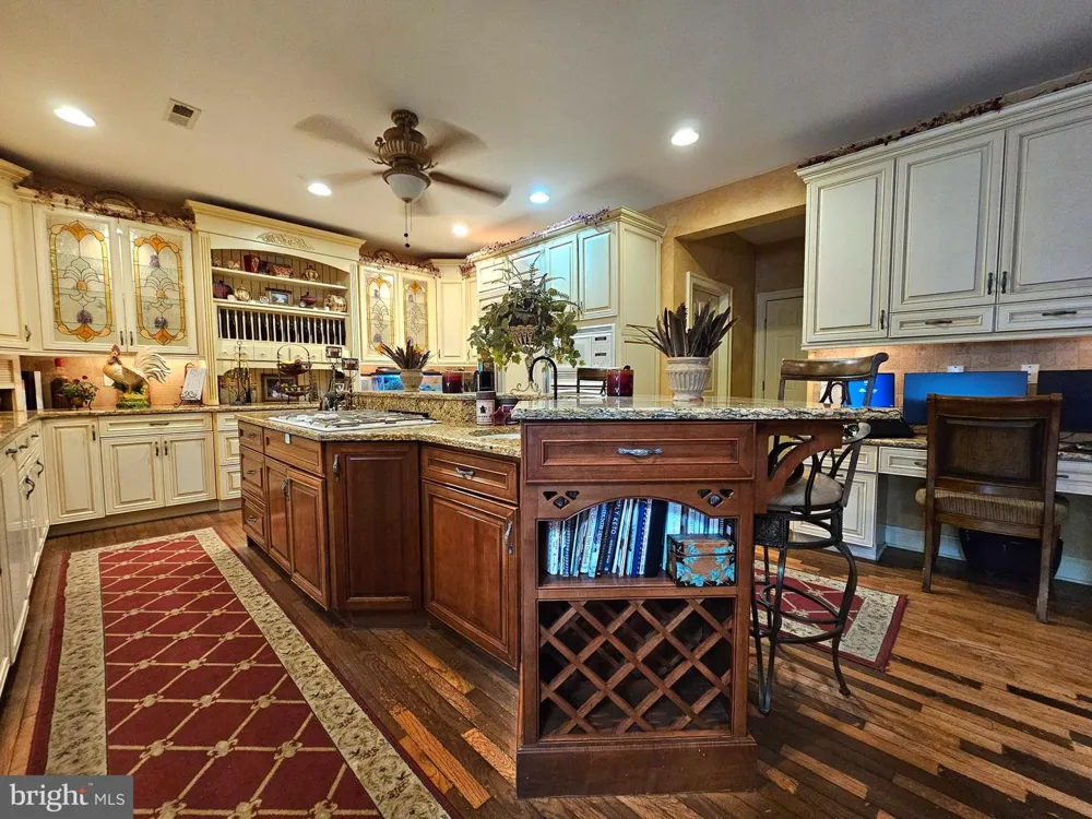 30 MELCHOR DRIVE Easton, PA 18042