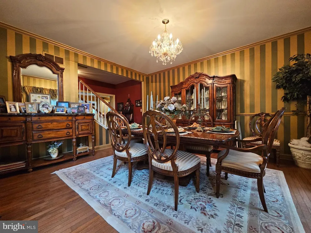 30 MELCHOR DRIVE Easton, PA 18042