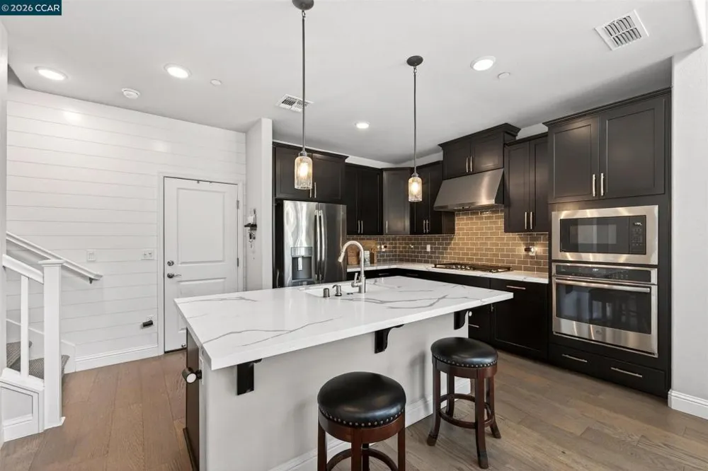 3963 Summit Rd Dublin, CA 94568