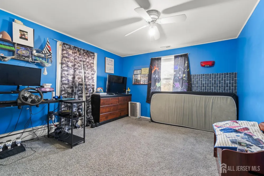 10 Bently Lane Willingboro, NJ 08046