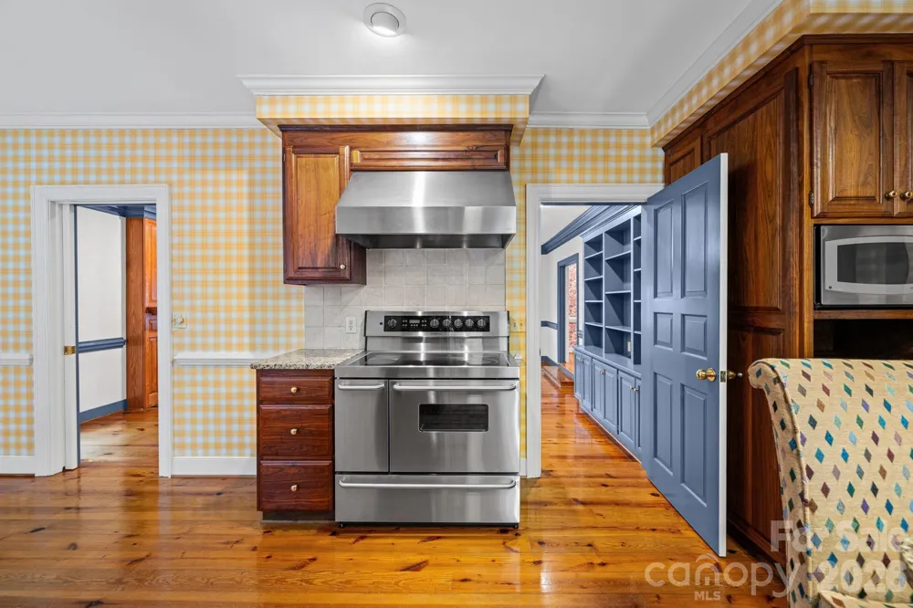 5400 Dartmoor Street #246 Winston Salem, NC 27106