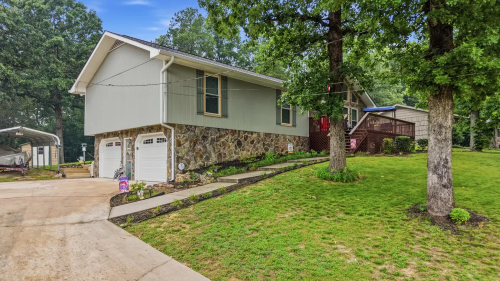 7048 Pinebrook Drive Harrison, TN 37341