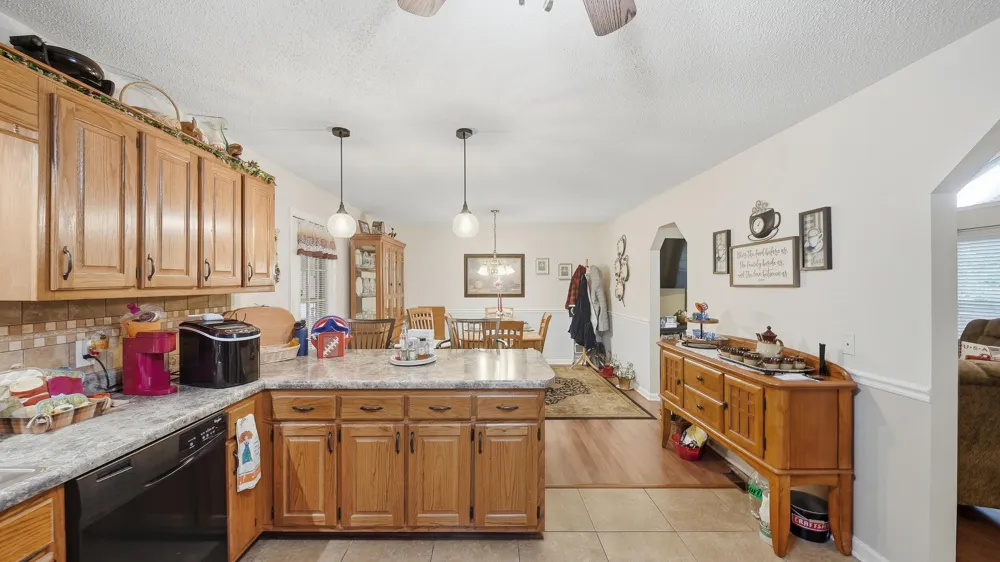 7048 Pinebrook Drive Harrison, TN 37341
