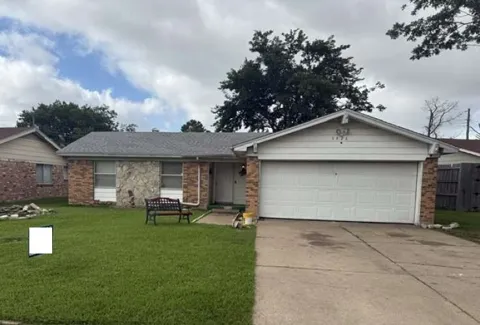 3826 Great Falls Court