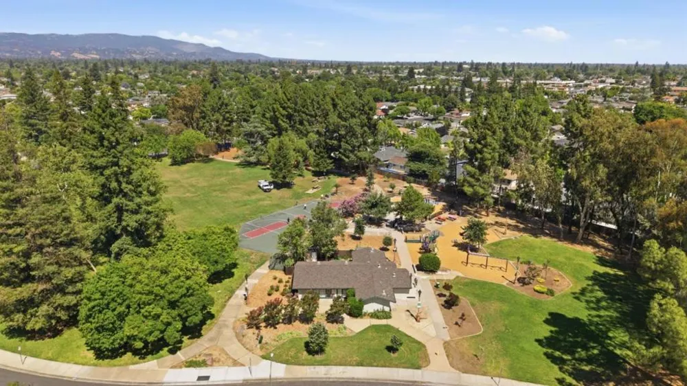 4036 Lemoyne Way Campbell, CA 95008