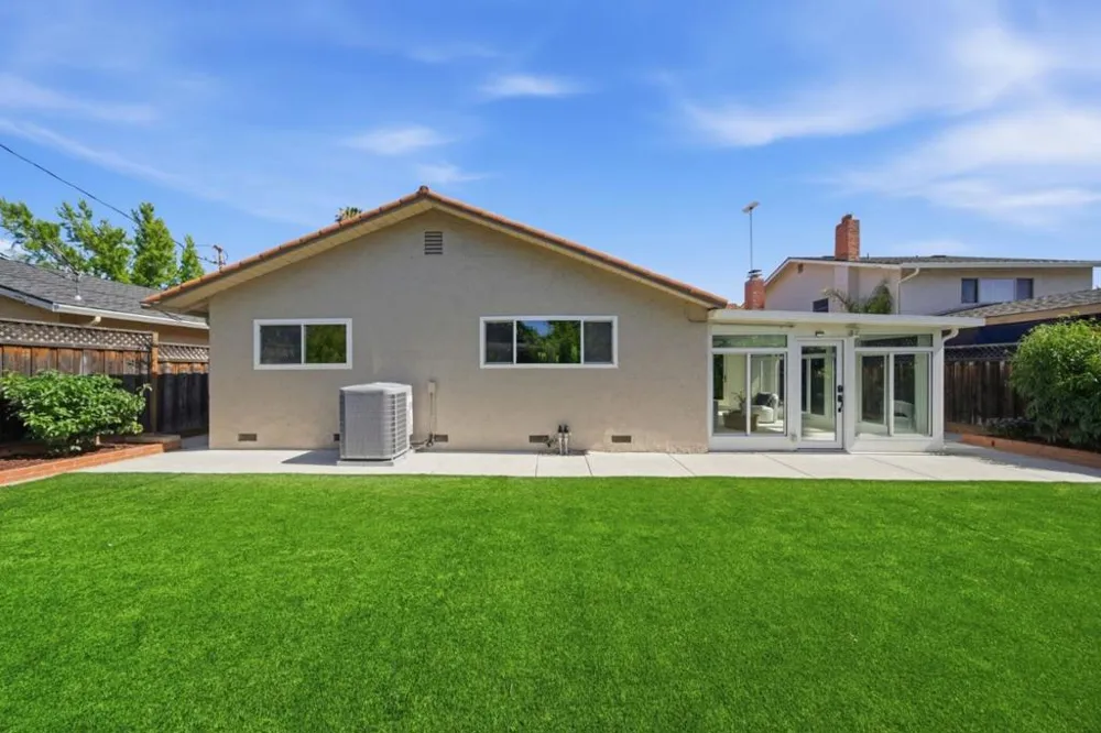 4036 Lemoyne Way Campbell, CA 95008