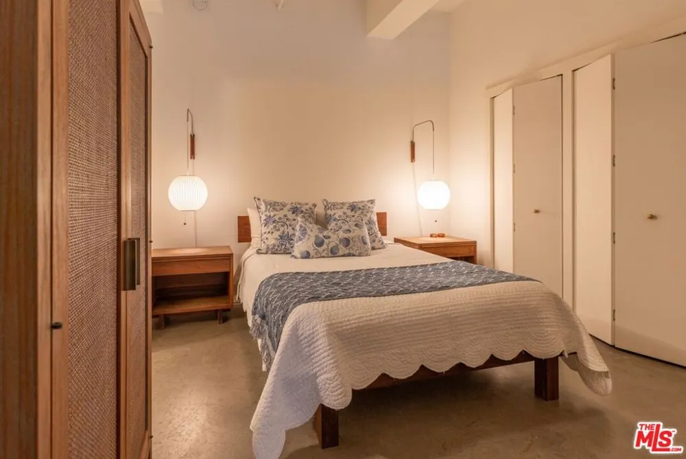 849 S Broadway #202 Los Angeles, CA 90014
