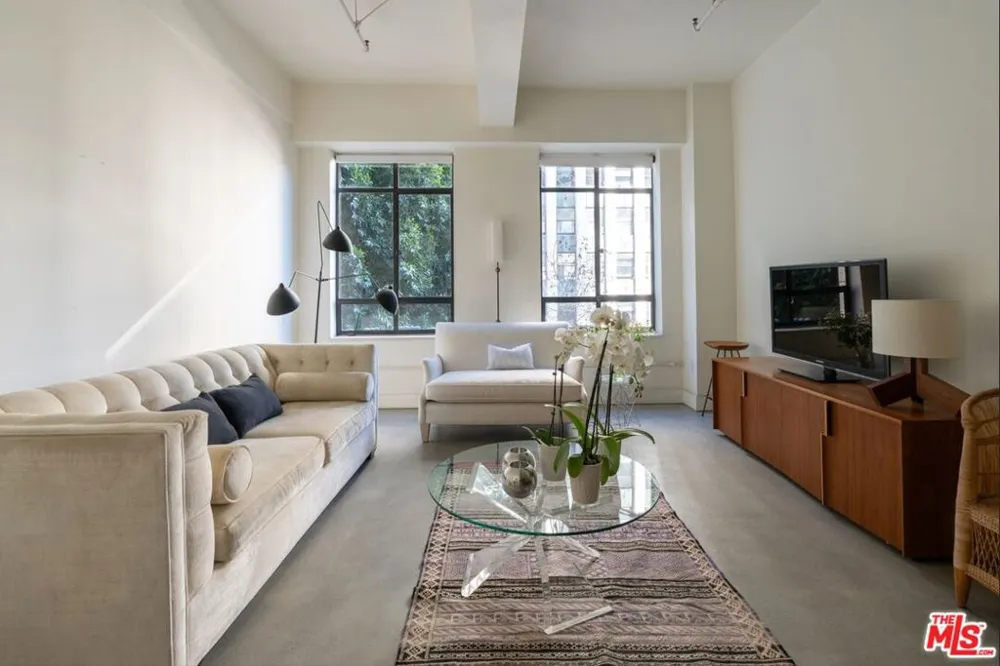 849 S Broadway #202 Los Angeles, CA 90014