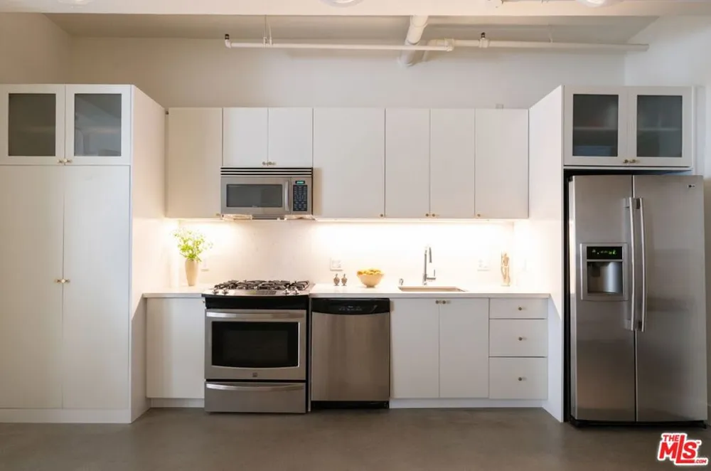 849 S Broadway #202 Los Angeles, CA 90014