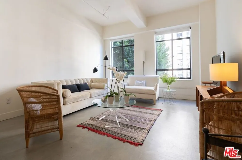 849 S Broadway #202 Los Angeles, CA 90014