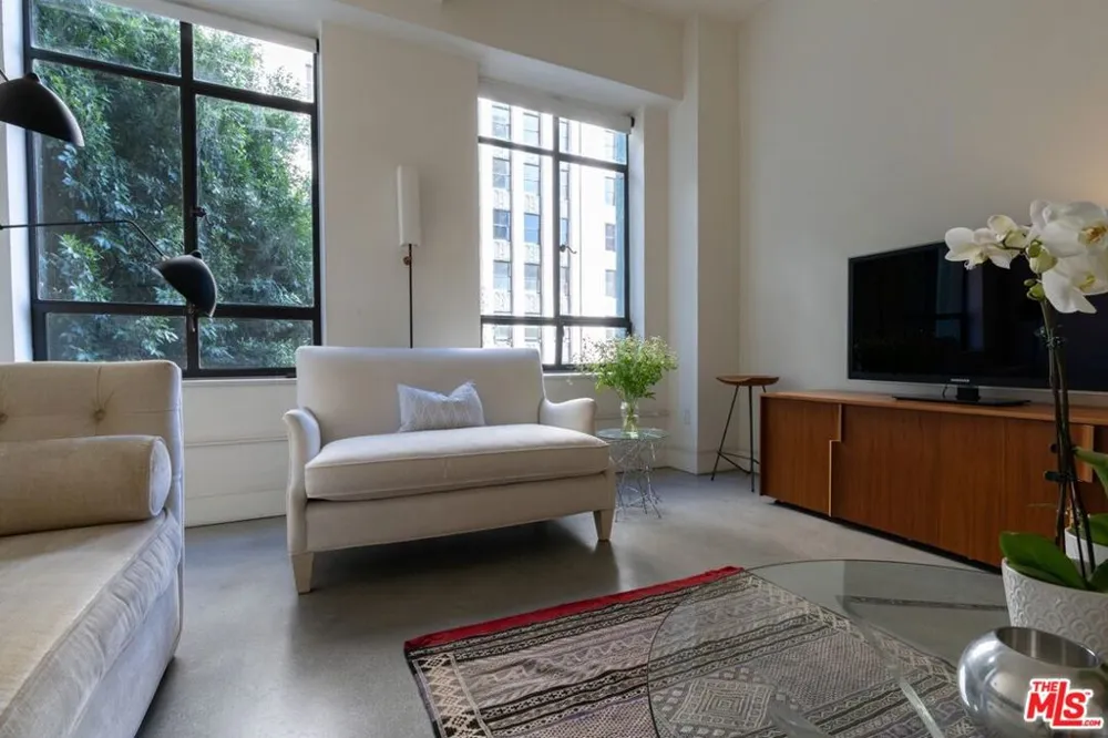 849 S Broadway #202 Los Angeles, CA 90014