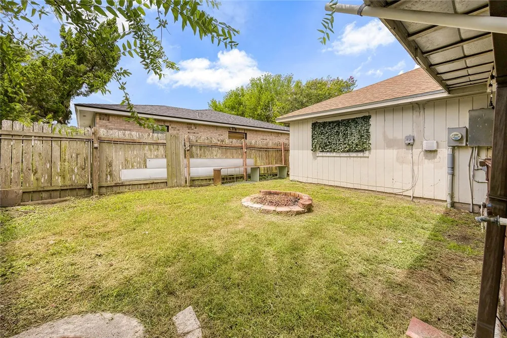 5444 Cypress Kingsville, TX 78363