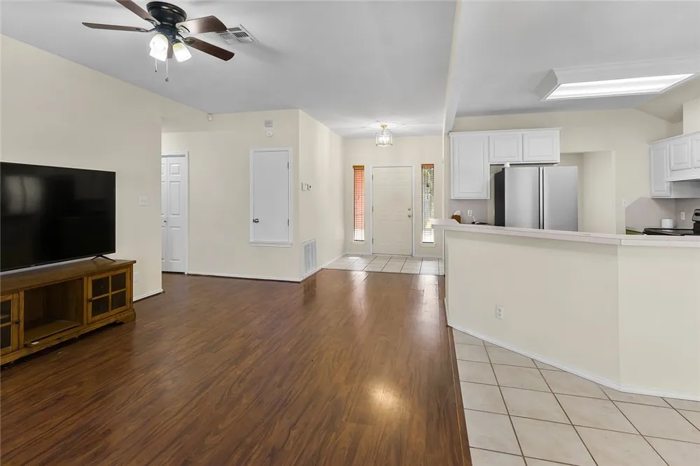 5444 Cypress Kingsville, TX 78363