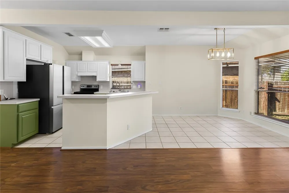 5444 Cypress Kingsville, TX 78363