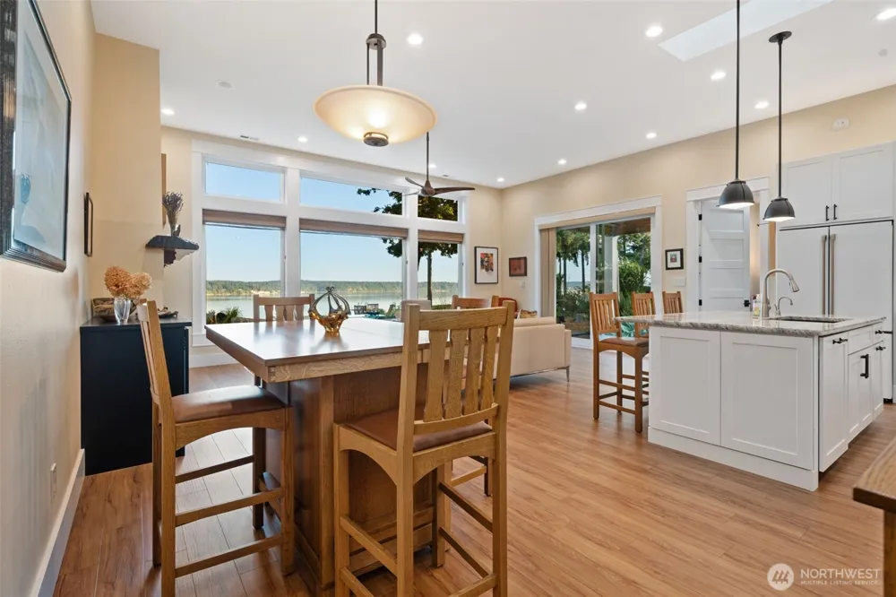 211 E Vineyard Crest Road Grapeview, WA 98546