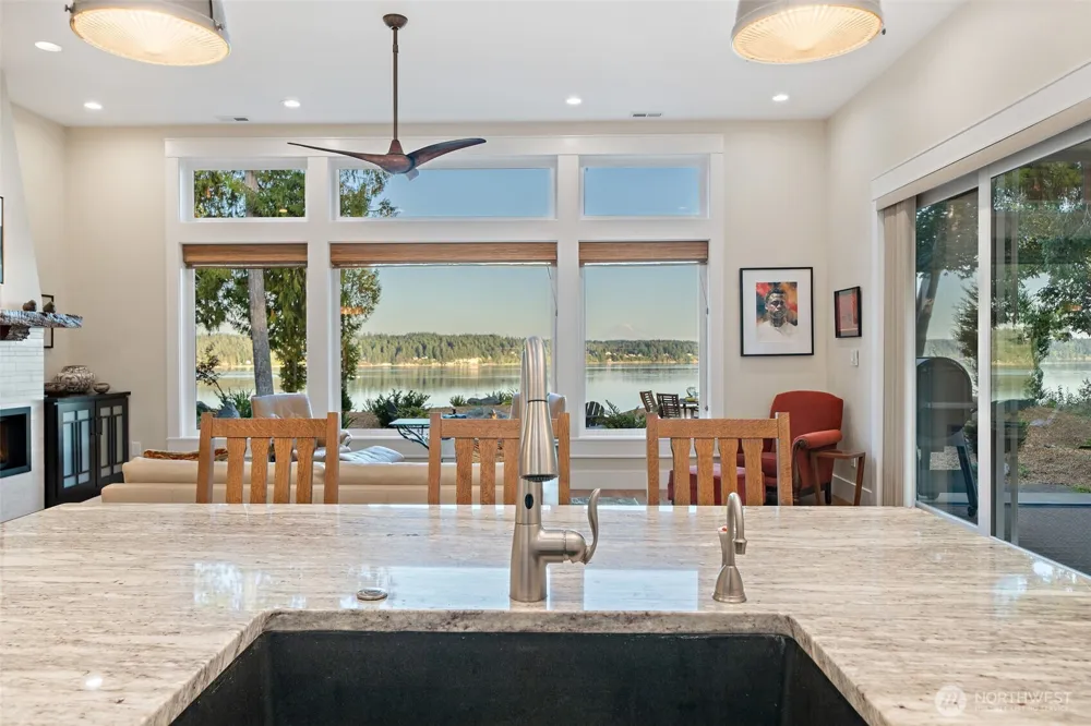211 E Vineyard Crest Road Grapeview, WA 98546