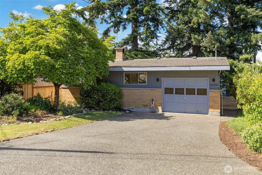 14358 NW Rhoda Lane Seabeck, WA 98380