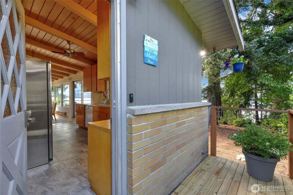 14358 NW Rhoda Lane Seabeck, WA 98380