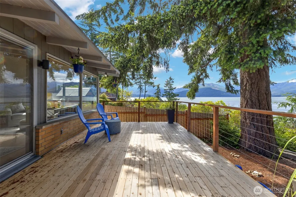 14358 NW Rhoda Lane Seabeck, WA 98380