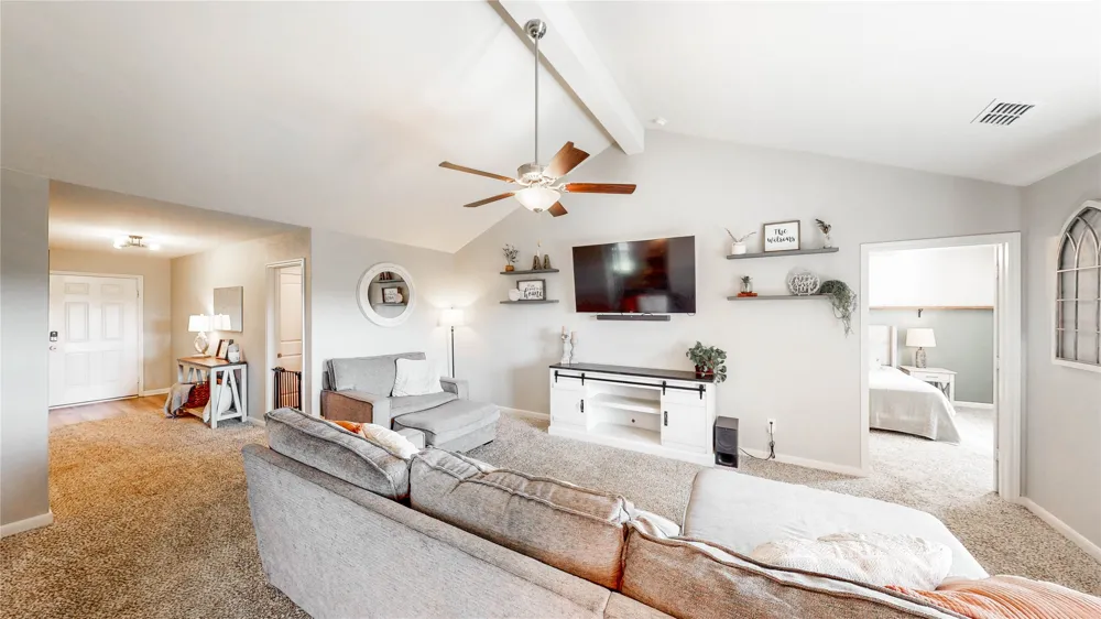 148 Cattlemans Creek Road W Newark, TX 76071
