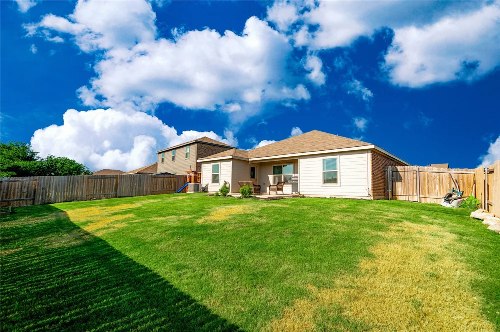 148 Cattlemans Creek Road W Newark, TX 76071