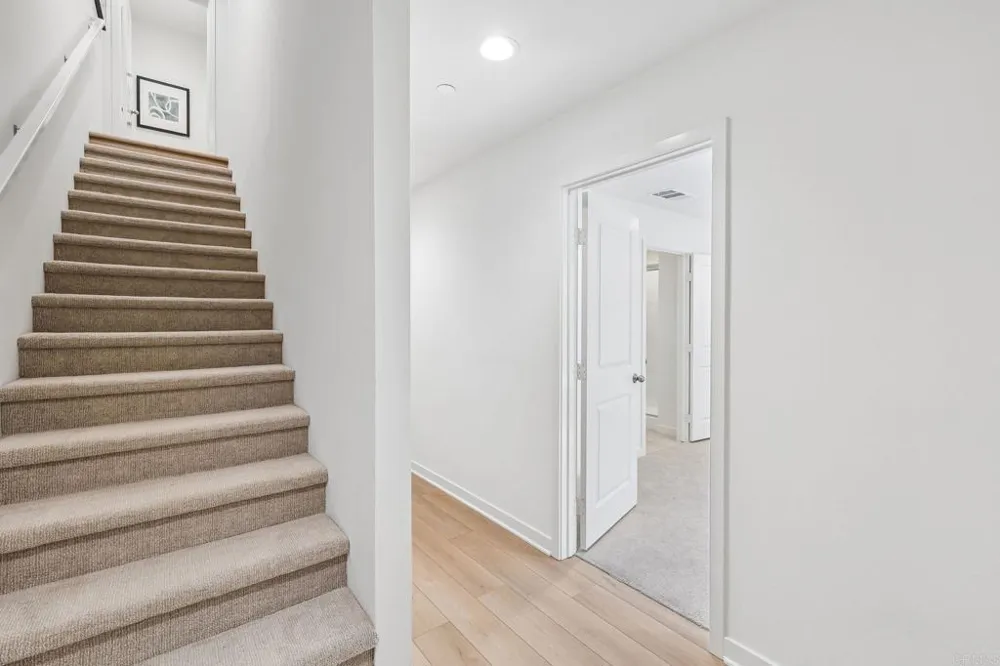 327 Ocotillo Escondido, CA 92025