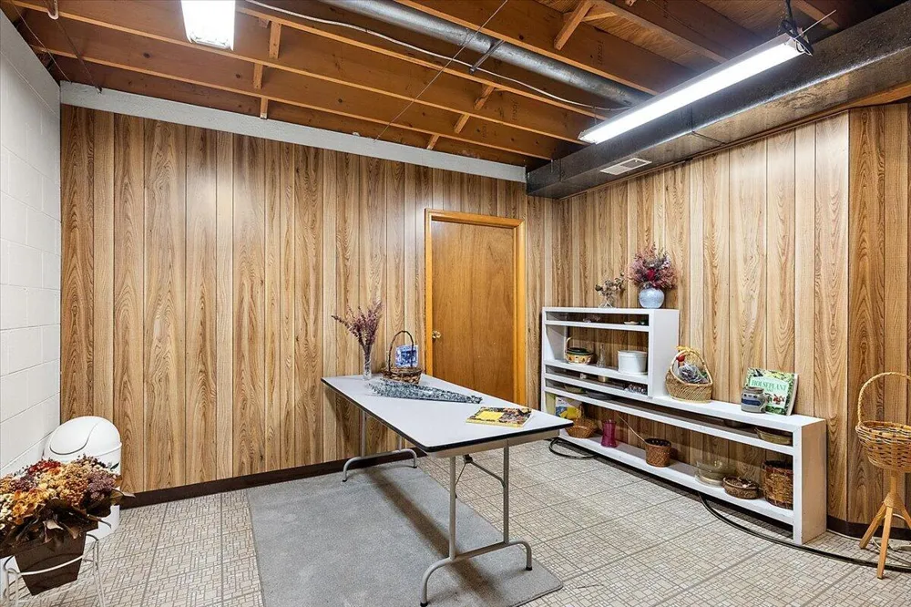 1111 W Clark Road Ypsilanti, MI 48198